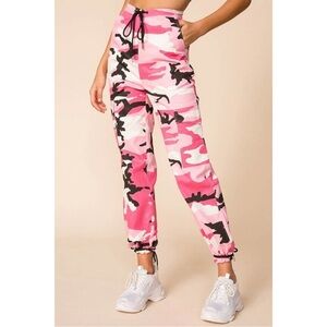 Superdown Jada Cargo Pants in Pink Camo